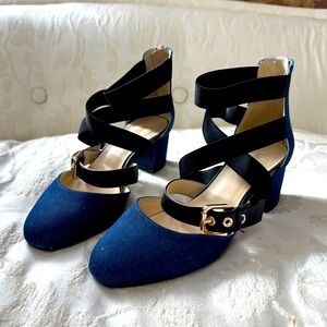 Blue Jean Nine West size 7M women’s shoes with stretchy straps and buckle